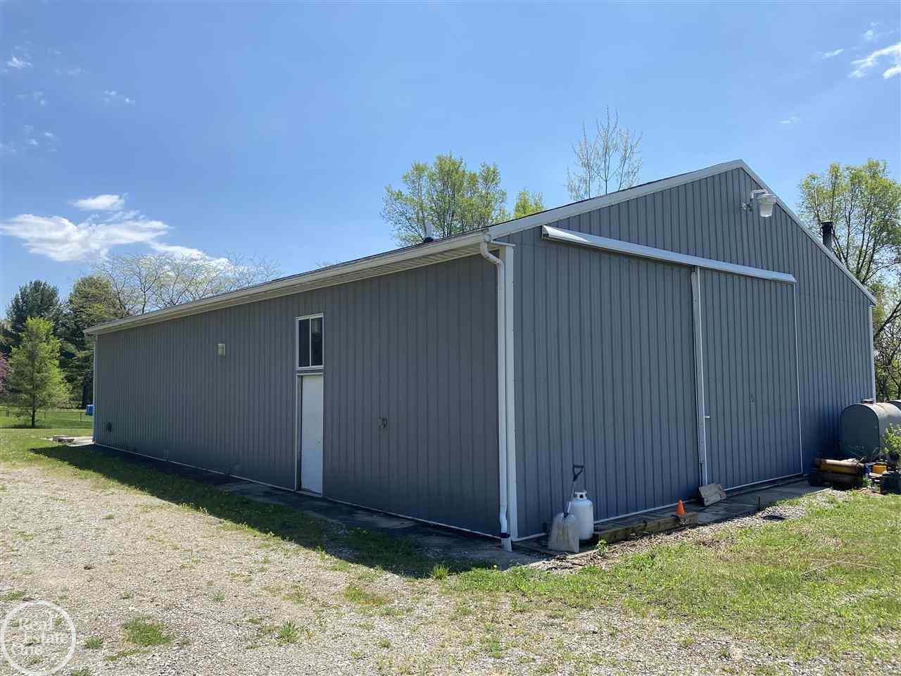 1300 Yule Road Leonard, MI 48367 - Photo 36 of 53 60' x 40 polebarn