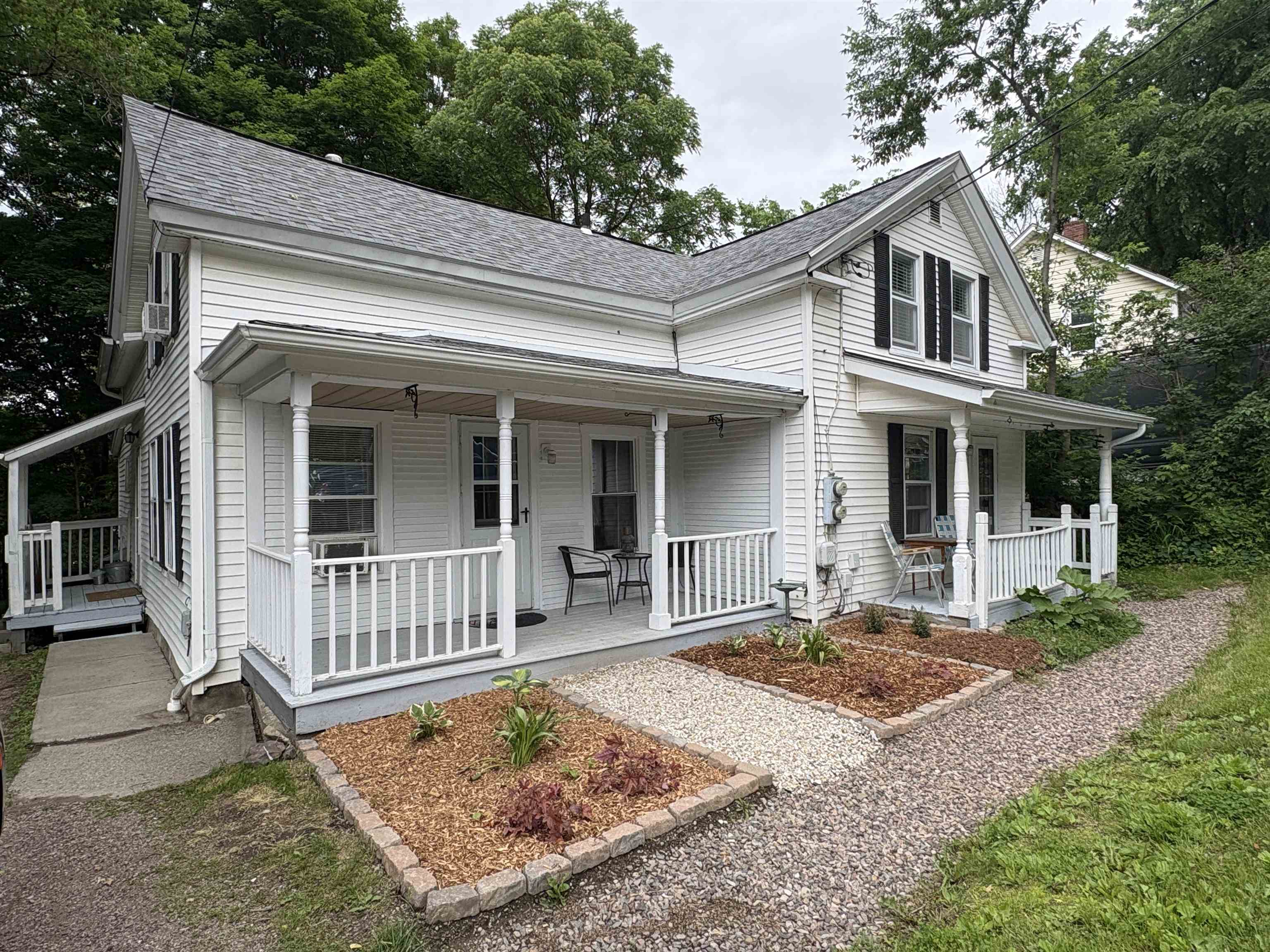 137 Jericho Road Richmond, VT 05477 - Photo 1 of 51