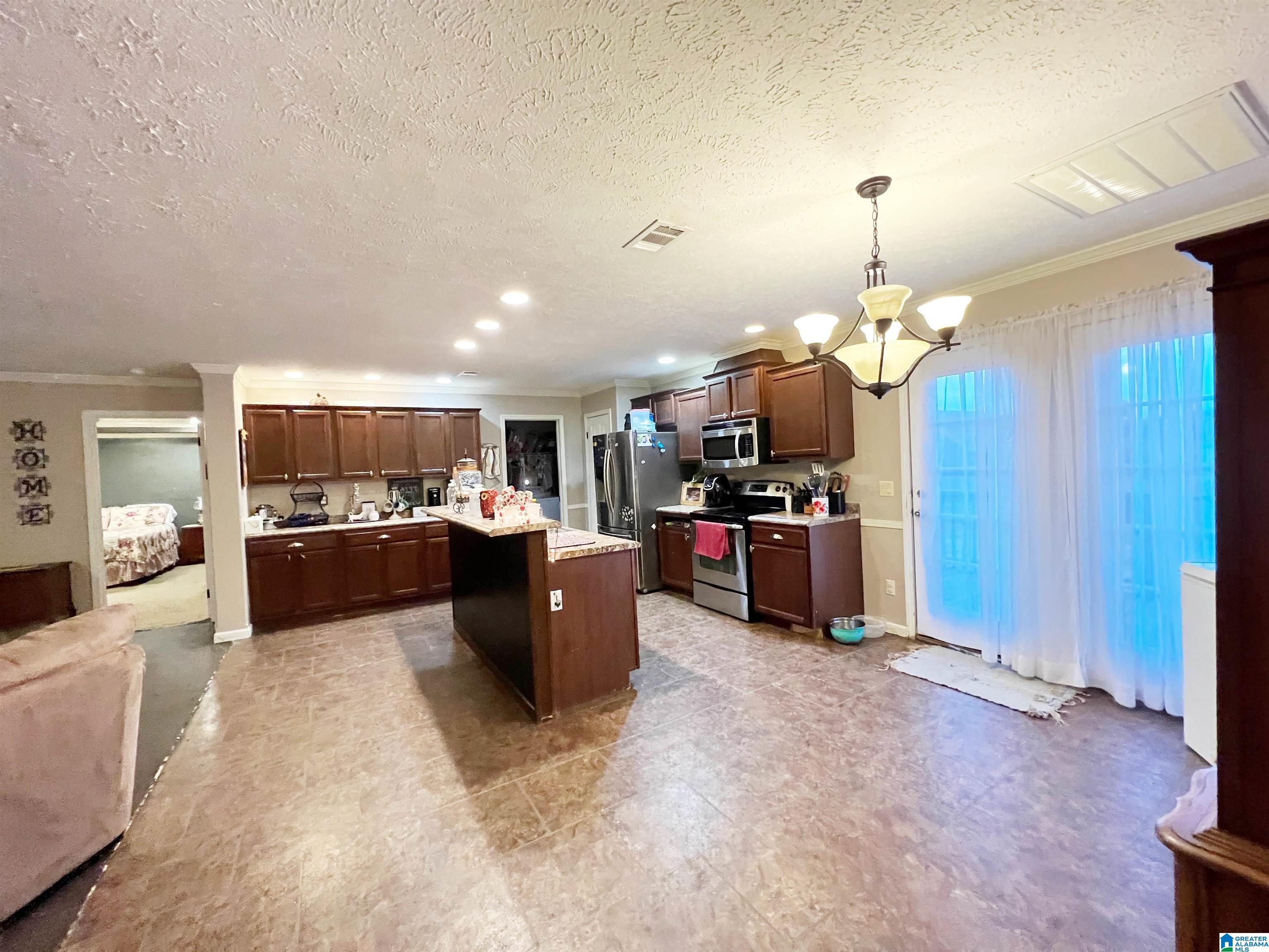 249 Masters Road Bessemer, AL 35023 - Photo 8 of 17