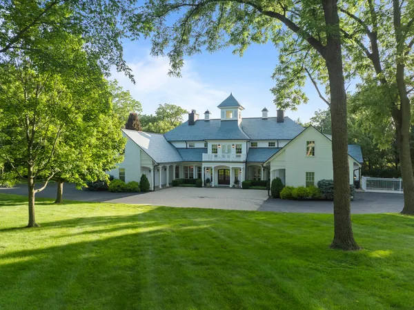 $7,900,000 | N1807 Sidney Smith Lane, Linn, WI 53147