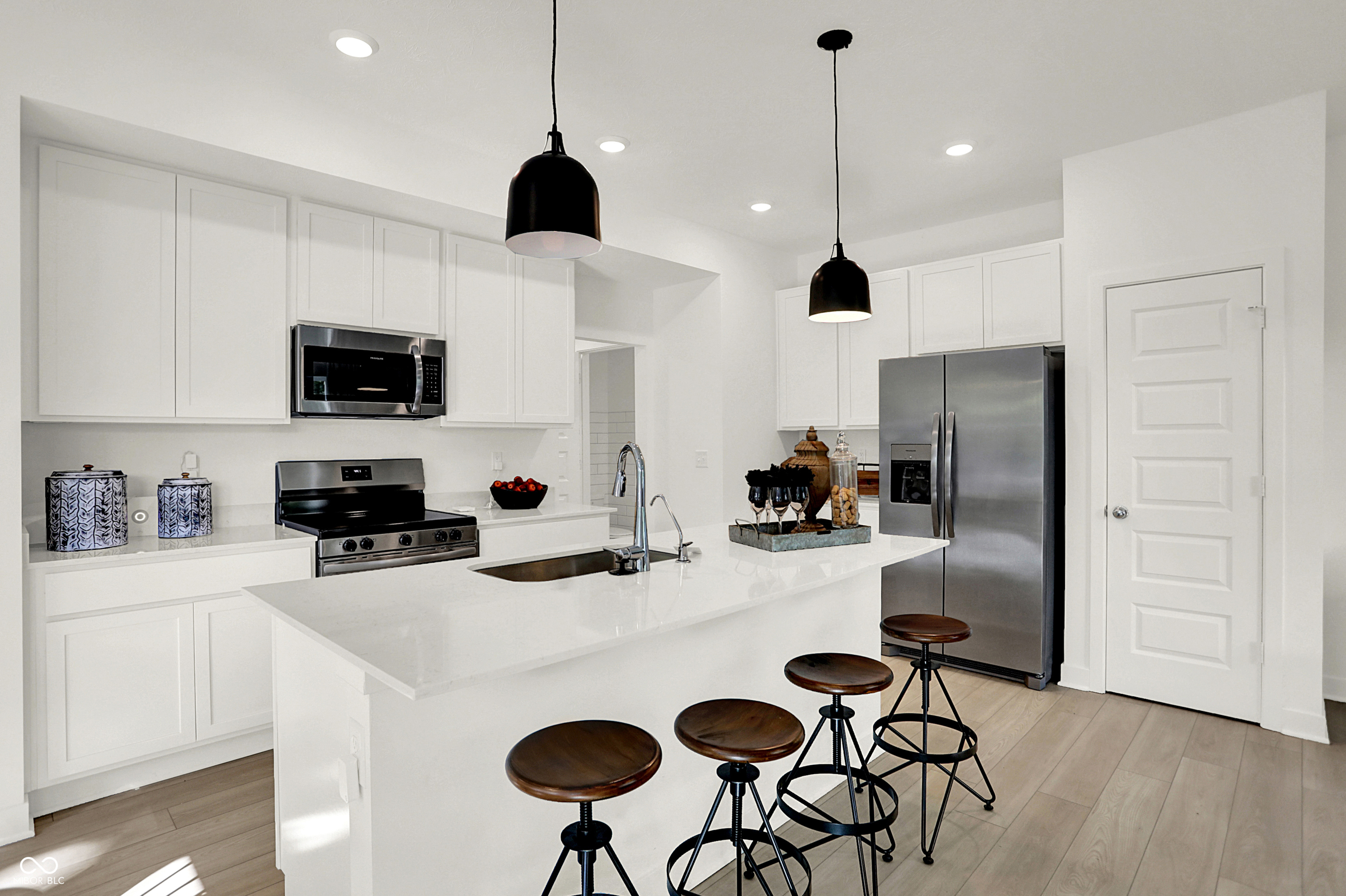 8093 Ridge Line Drive Pendleton, IN 46064 - Photo 8 of 29