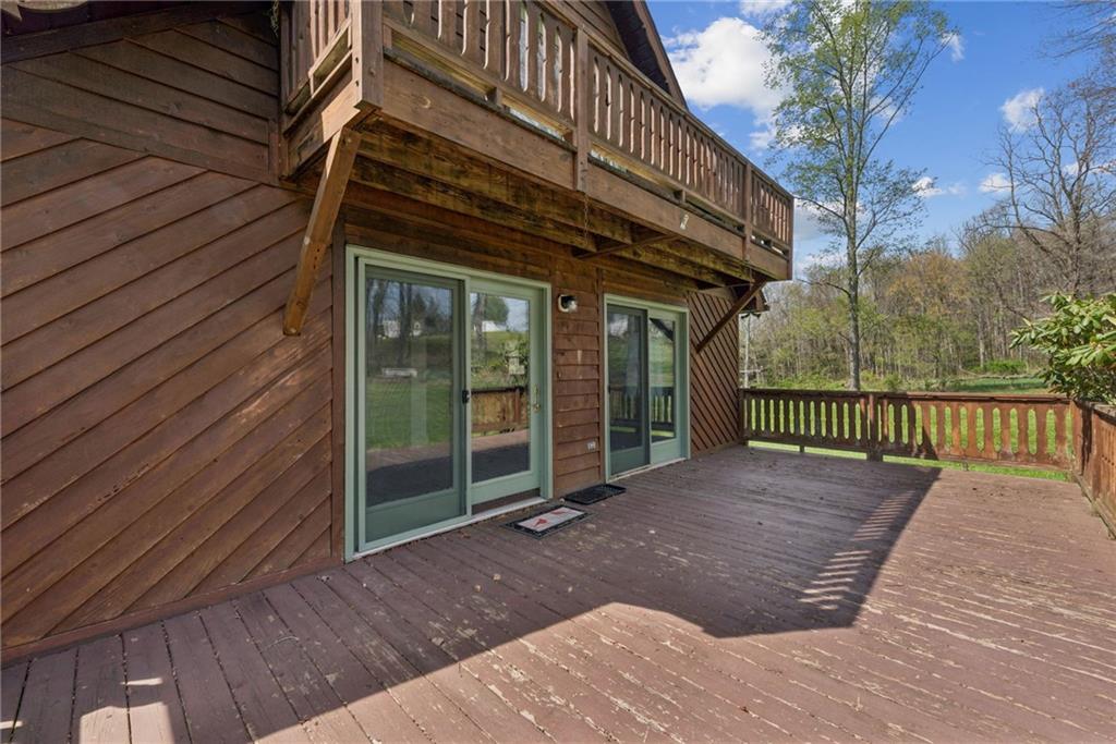 136 Bottom Road Mill Run, PA 15464 - Photo 4 of 26