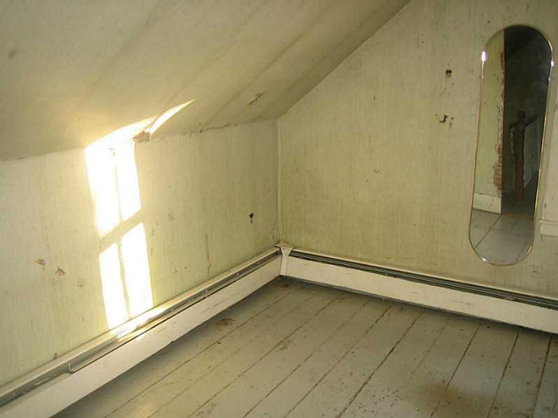 336 Bayview Road Penobscot, ME 04476 - Photo 9 of 17 Bedroom.