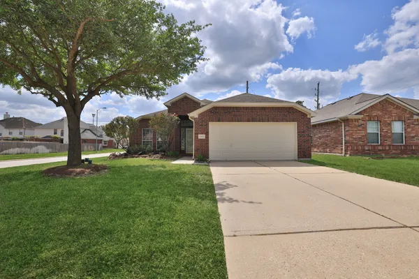 $298,500 | 17803 Memorial Falls Drive, Tomball, TX 77375