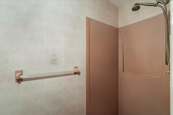 $2,000 | 55 West 5th Street, Unit 2, Bayonne, NJ 07002