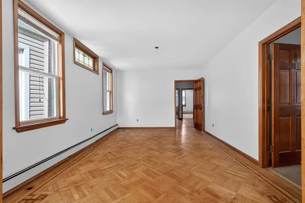 $2,000 | 55 West 5th Street, Unit 2, Bayonne, NJ 07002