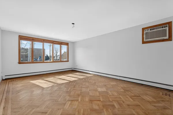 $2,000 | 55 West 5th Street, Unit 2, Bayonne, NJ 07002