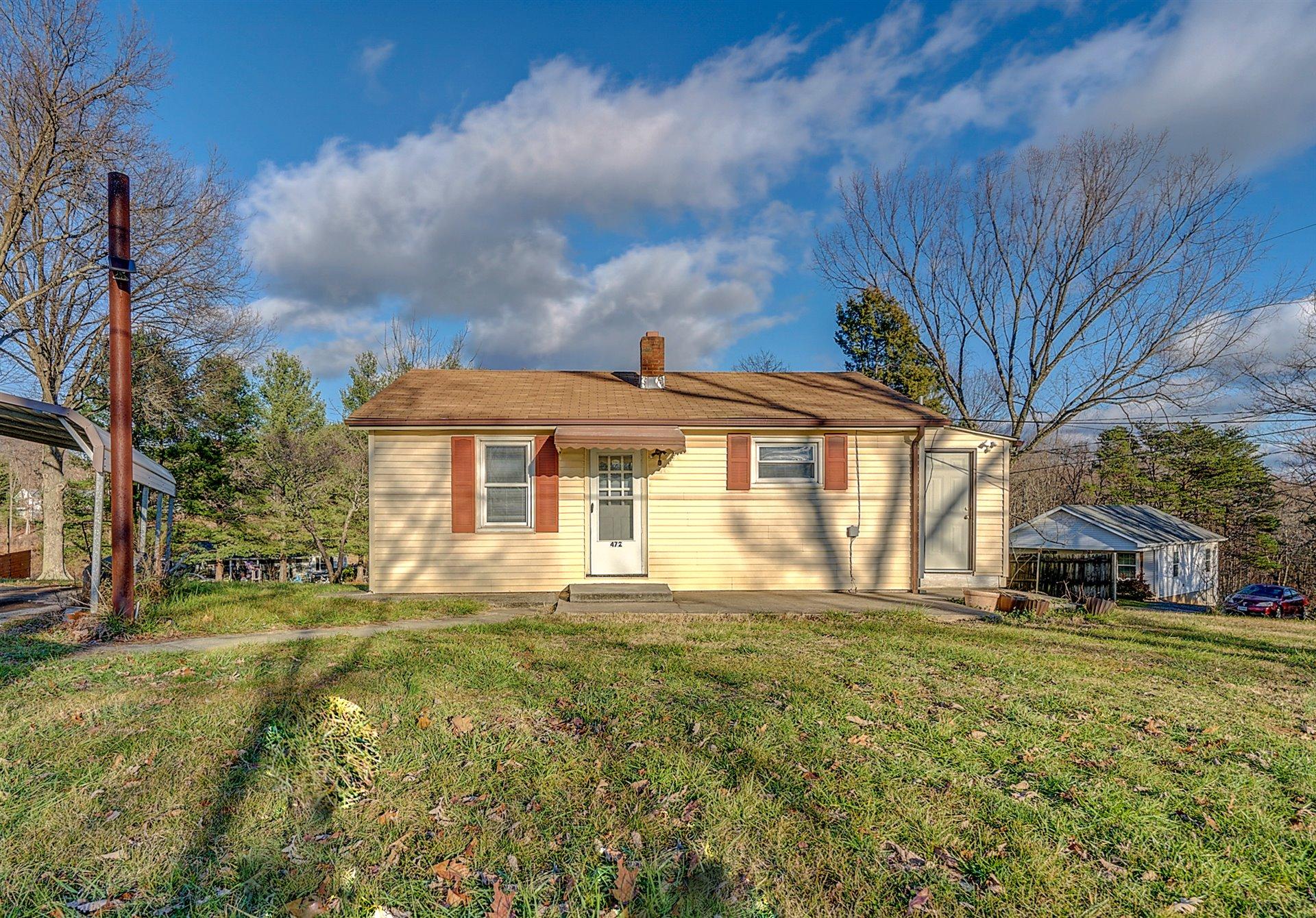 472 Ridge Road Troutville, VA 24175 - Photo 2 of 17 Home in Great Shape