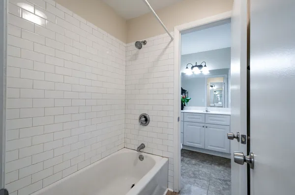 $1,650 | 514 North Petway Street, Unit 305, Franklin, TN 37064