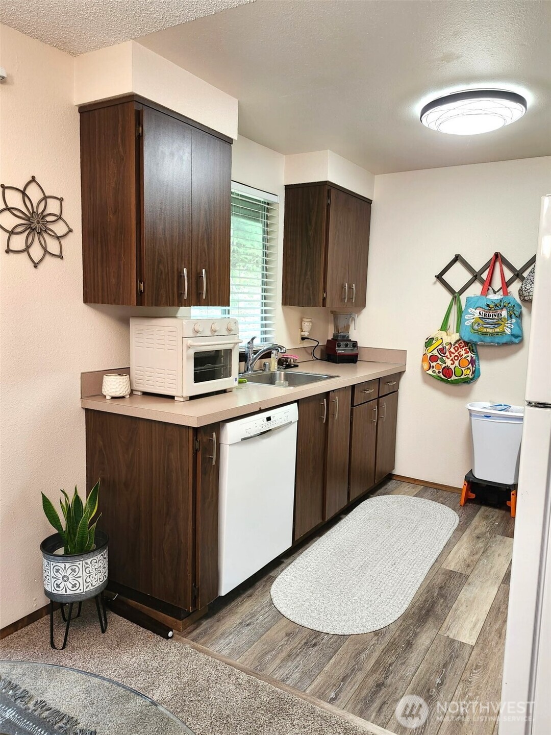 3329 Locker Road Southeast Port Orchard, WA 98366 - Photo 14 of 29 Gallery Image 14