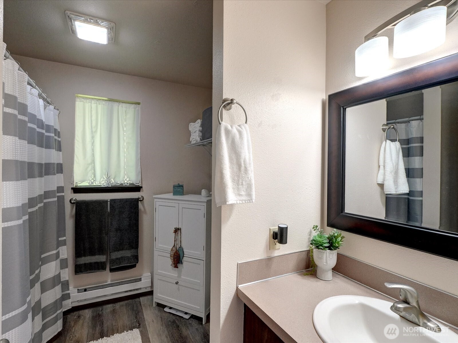 3329 Locker Road Southeast Port Orchard, WA 98366 - Photo 18 of 29 Gallery Image 18