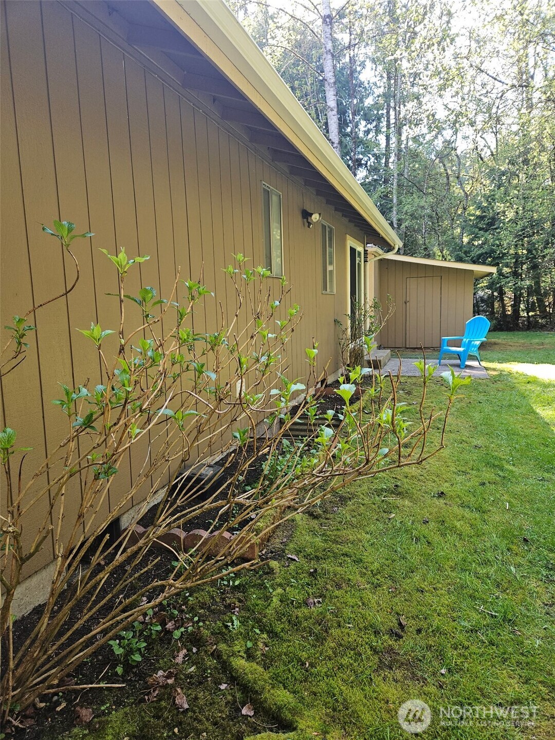 3329 Locker Road Southeast Port Orchard, WA 98366 - Photo 4 of 29 Gallery Image 4