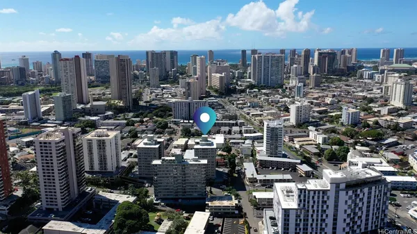 $2,100 | 2637 Kuilei Street, Unit A103, Honolulu, HI 96826