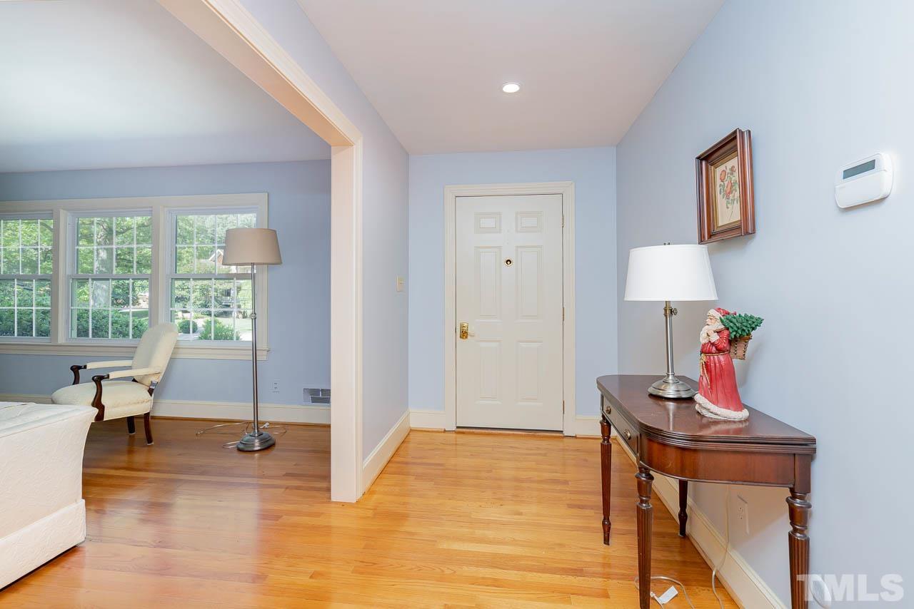 1221 Dixie Trail Raleigh, NC 27607 - Photo 4 of 26