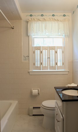 260 New Meadow Road Barrington, RI 02806 - Photo 12 of 15 Gallery Image 12