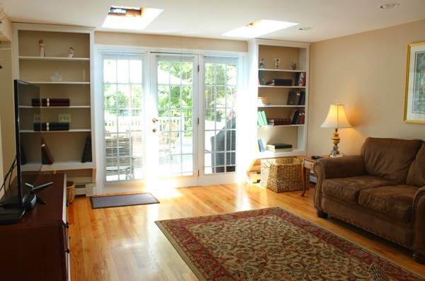 260 New Meadow Road Barrington, RI 02806 - Photo 5 of 15 Gallery Image 5