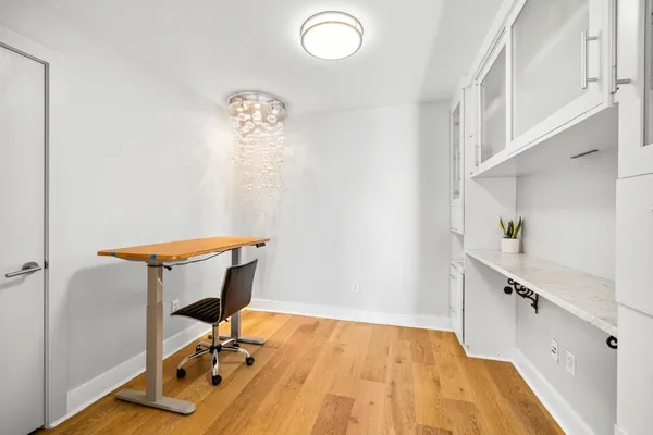 $3,900 | 603 Davis Street, Unit 1103, Austin, TX 78701