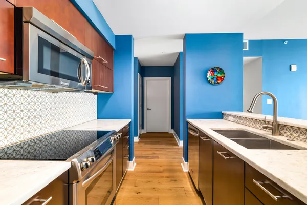 $3,900 | 603 Davis Street, Unit 1103, Austin, TX 78701