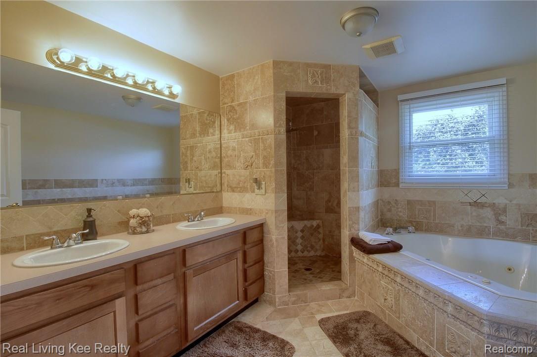 4061 Chapman Road Utica, MI 48316 - Photo 25 of 38 25.jpg