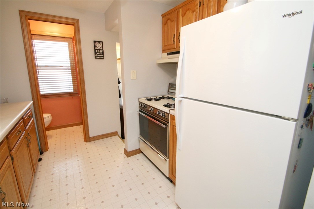 23840 Alberton Road Euclid, OH 44123 - Photo 18 of 33