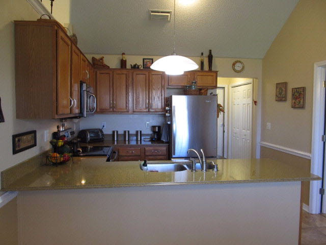 8847 Caitlin Street Foley, AL 36535 - Photo 14 of 43 Kitchen