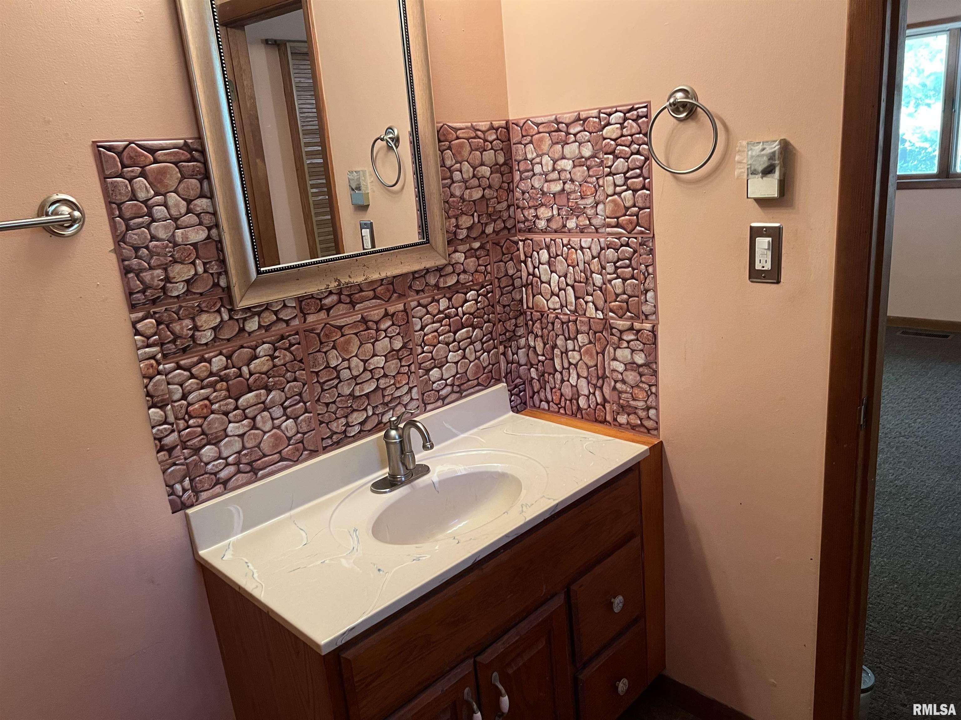 1940 Midway Road Murrayville, IL 62668 - Photo 13 of 39