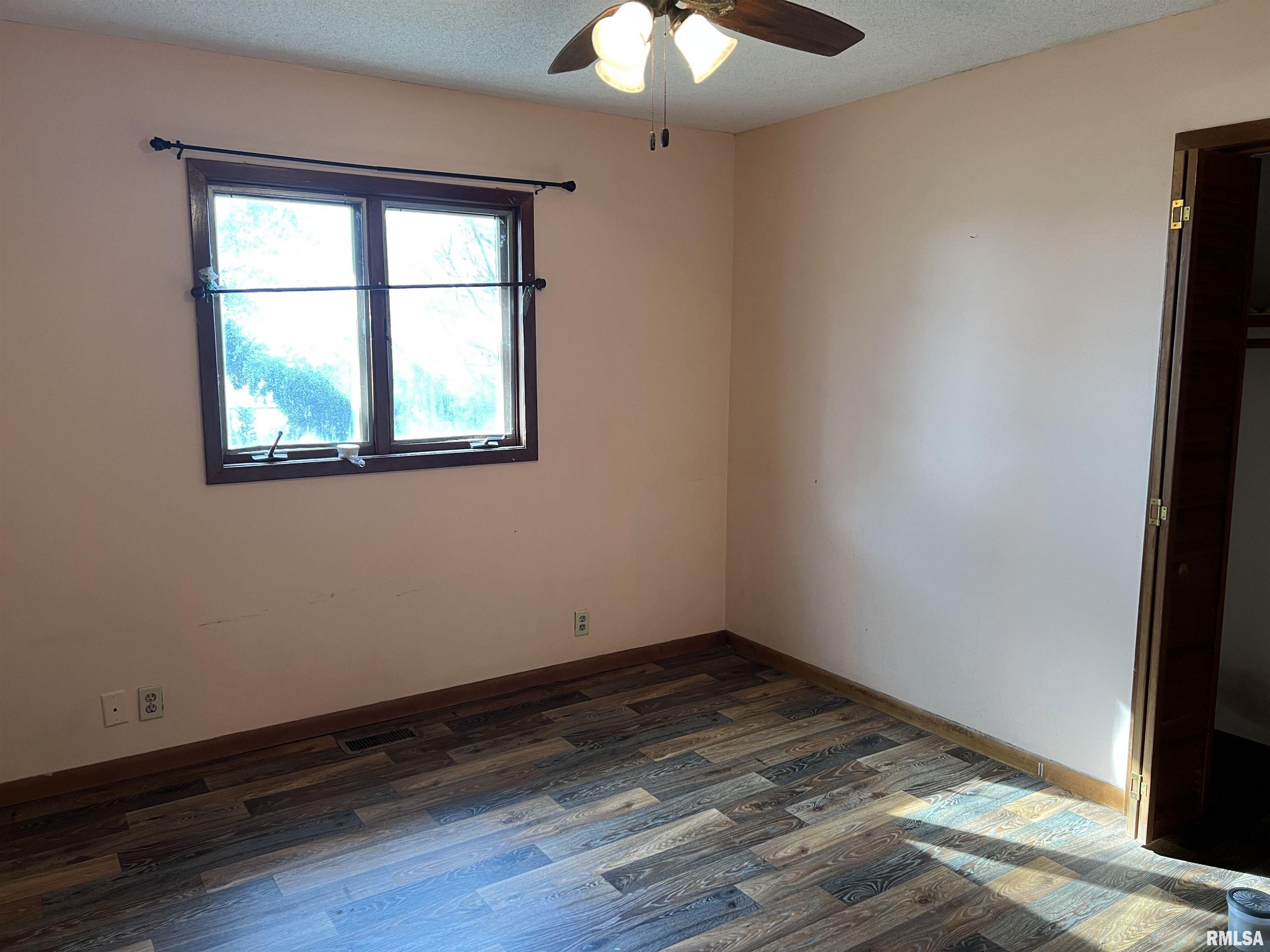 1940 Midway Road Murrayville, IL 62668 - Photo 16 of 39