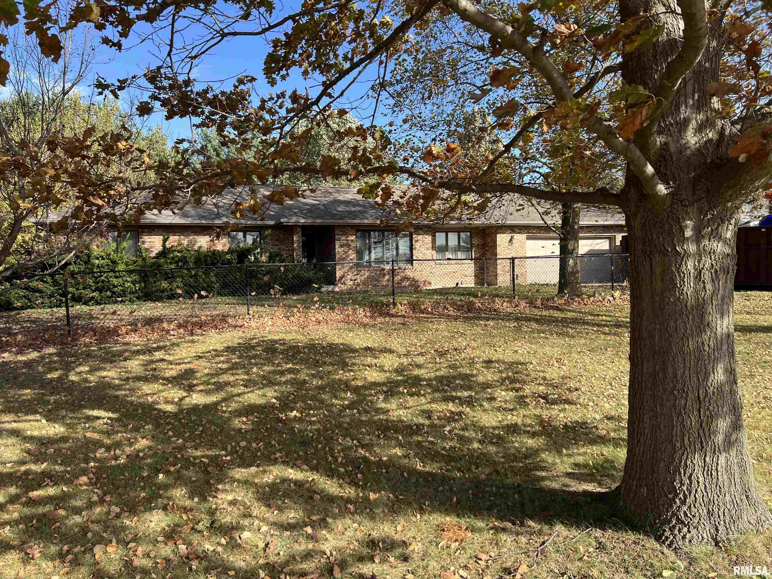 1940 Midway Road Murrayville, IL 62668 - Photo 7 of 39