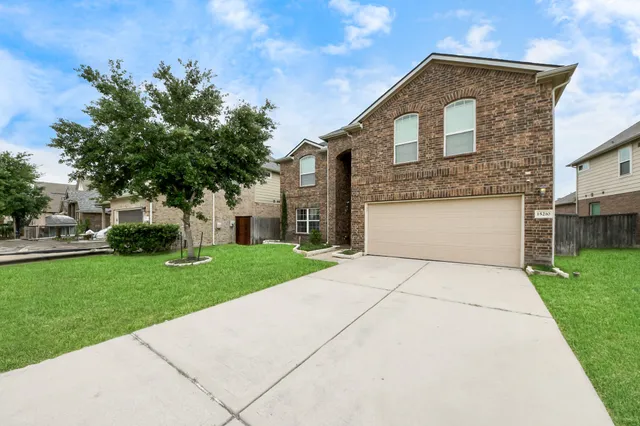 $419,900 | 15210 Paxton Landing Lane, Cypress, TX 77433