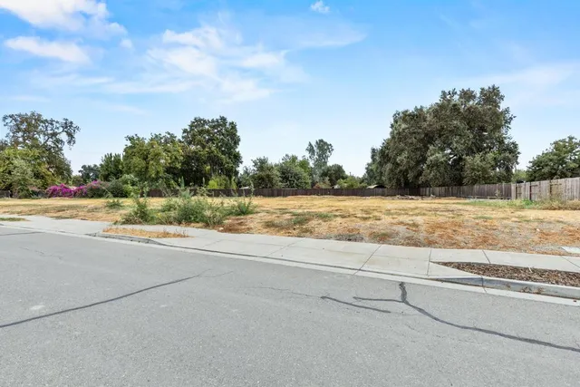 $97,500 | 9683 Reed Street, Knights Landing, CA 95776