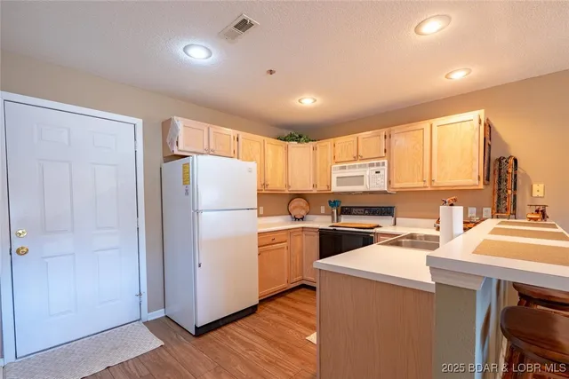 $269,000 | 1481 Ledges Drive, Unit 622, Osage Beach, MO 65065
