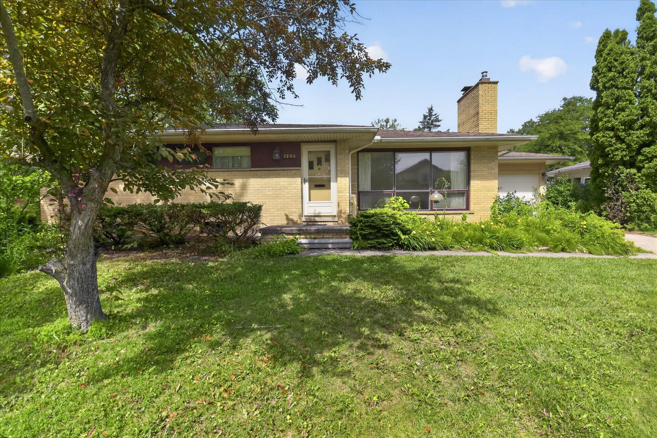 1706 Waverly Road Ann Arbor, MI 48103 - Photo 2 of 35 04-1706-Waverly-Rd-WindowStill