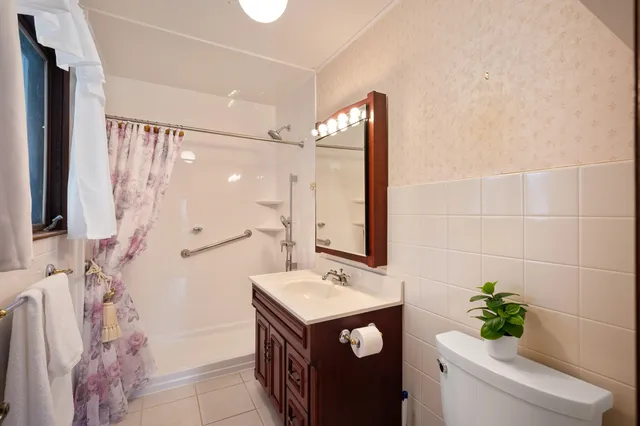 $220,000 | 205 West Cherry Street, Fox Lake, WI 53933