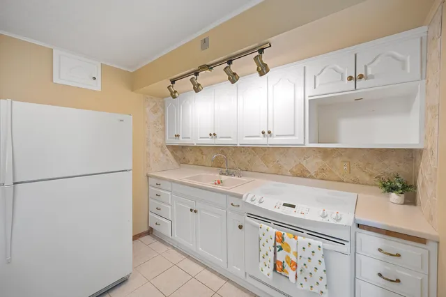 $220,000 | 205 West Cherry Street, Fox Lake, WI 53933