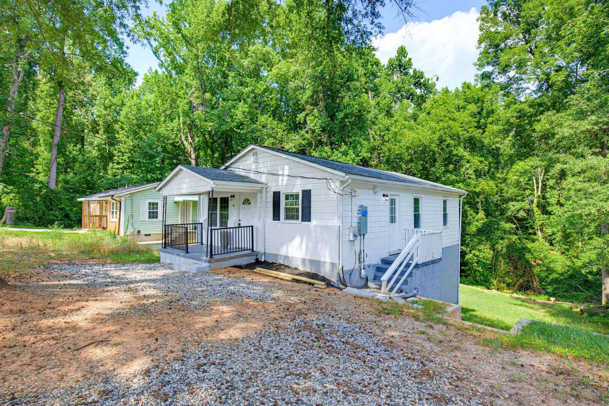 705 West Georgia Street Woodruff, SC 29388 - Photo 2 of 24