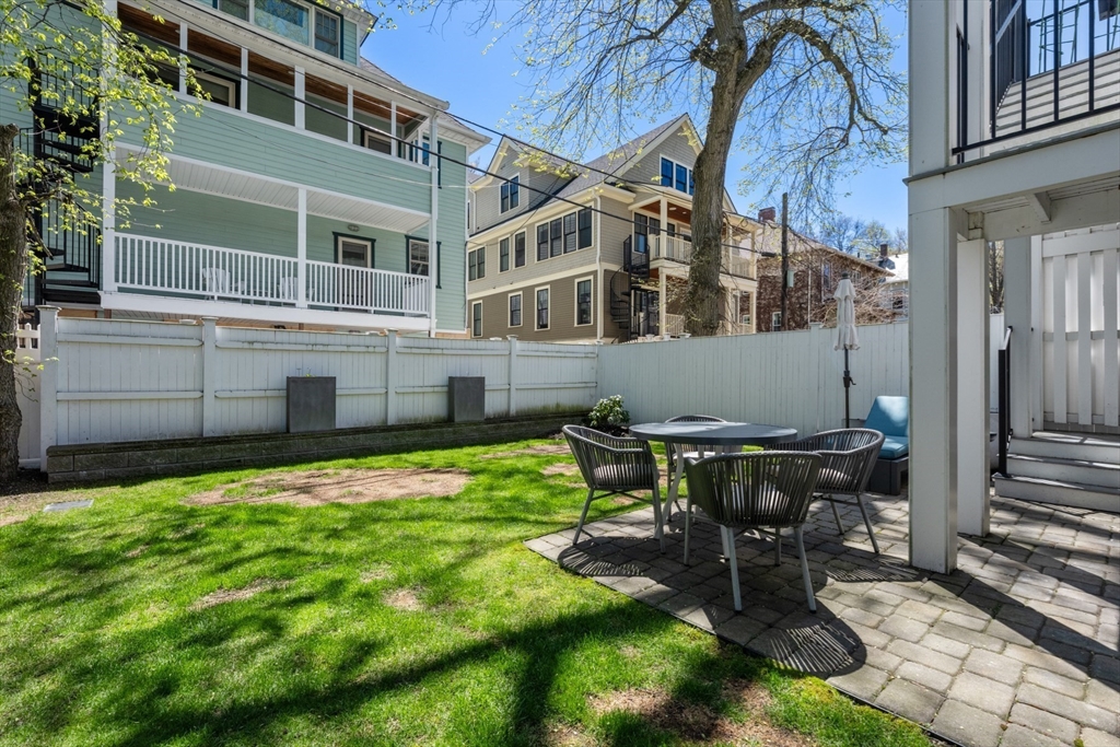 80 Verndale Street, Unit 80 Brookline, MA 02446 - Photo 26 of 28