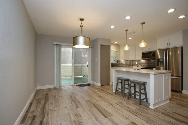 $174,000 | 14555 Wunderlich Drive, Unit 3415, Houston, TX 77069