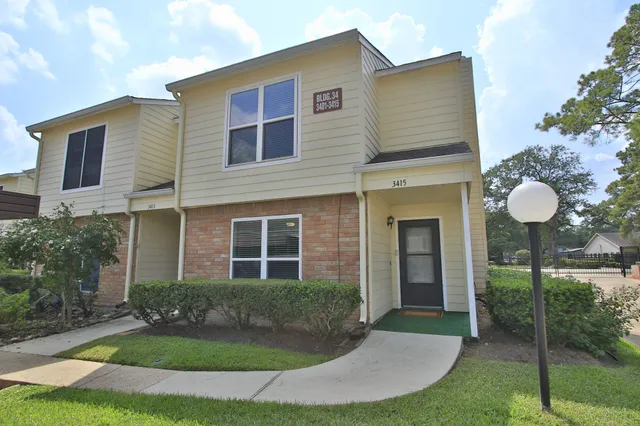 $174,000 | 14555 Wunderlich Drive, Unit 3415, Houston, TX 77069