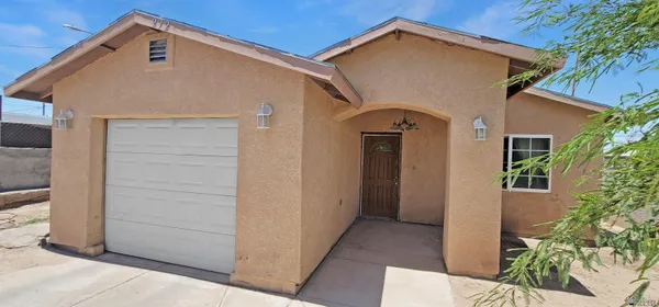 $259,900 | 272 South 7th Avenue, Yuma, AZ 85364