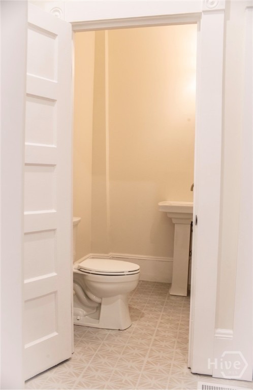 604 Habersham Street, Unit B Savannah, GA 31401 - Photo 8 of 10