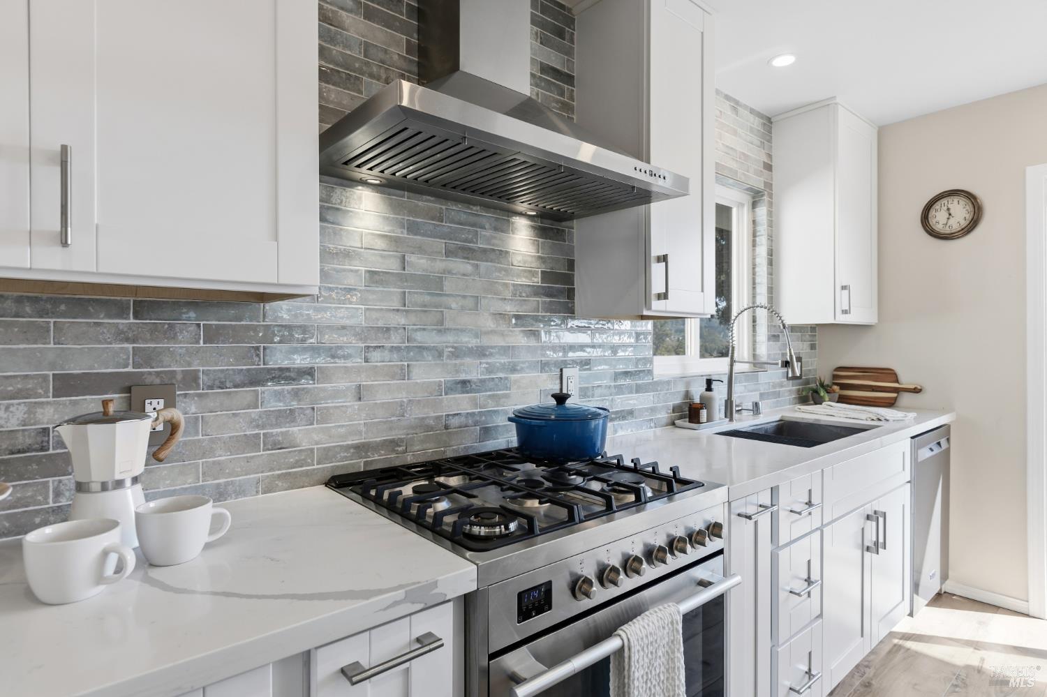 1422 Nye Street San Rafael, CA 94901 - Photo 22 of 65