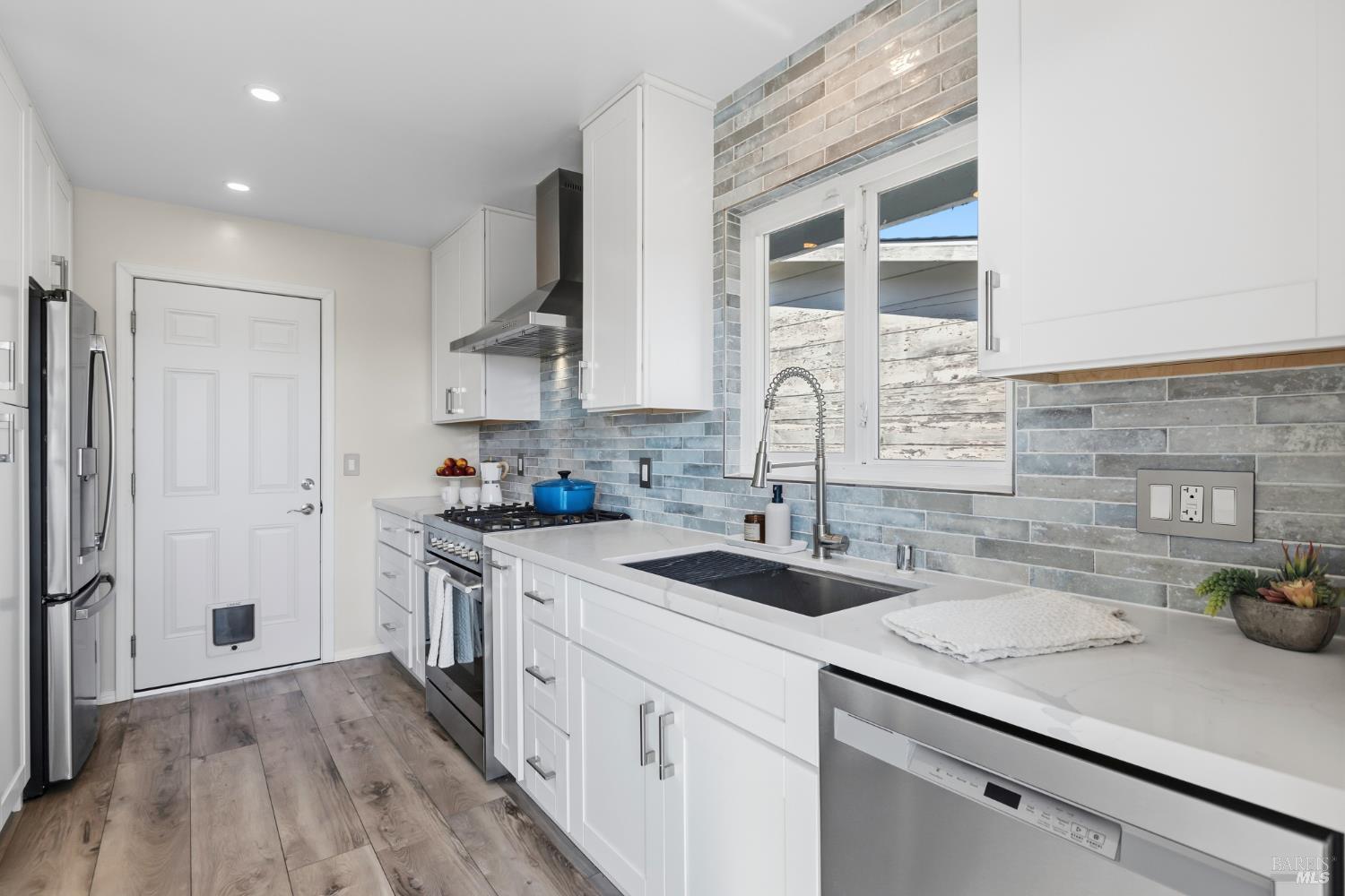 1422 Nye Street San Rafael, CA 94901 - Photo 23 of 65