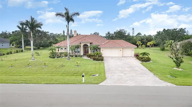 $949,999 | 6120 9th Ave Circle Northeast, Bradenton, FL 34212