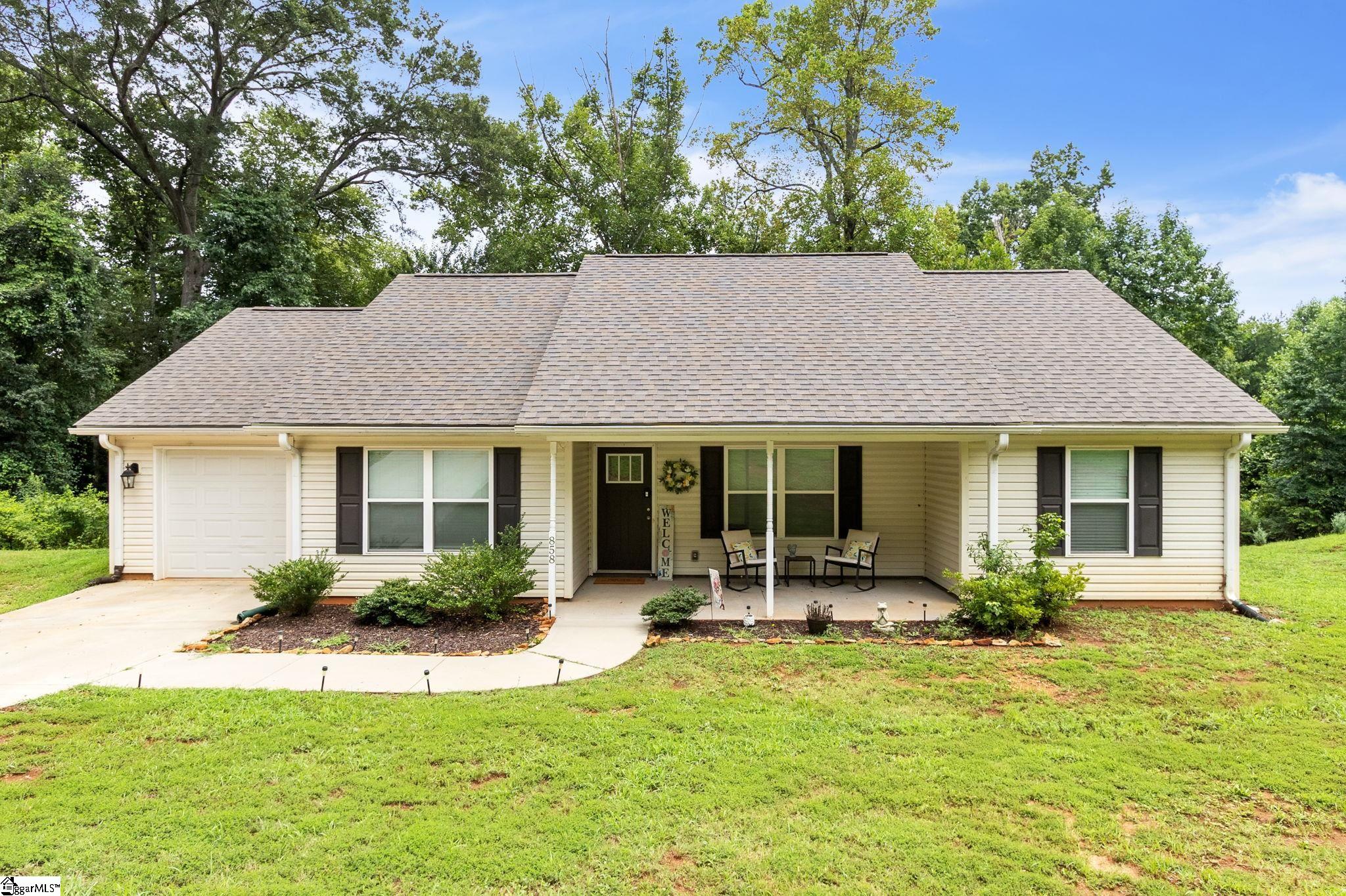 858 Hampton Road Lyman, SC 29365 - Photo 1 of 20