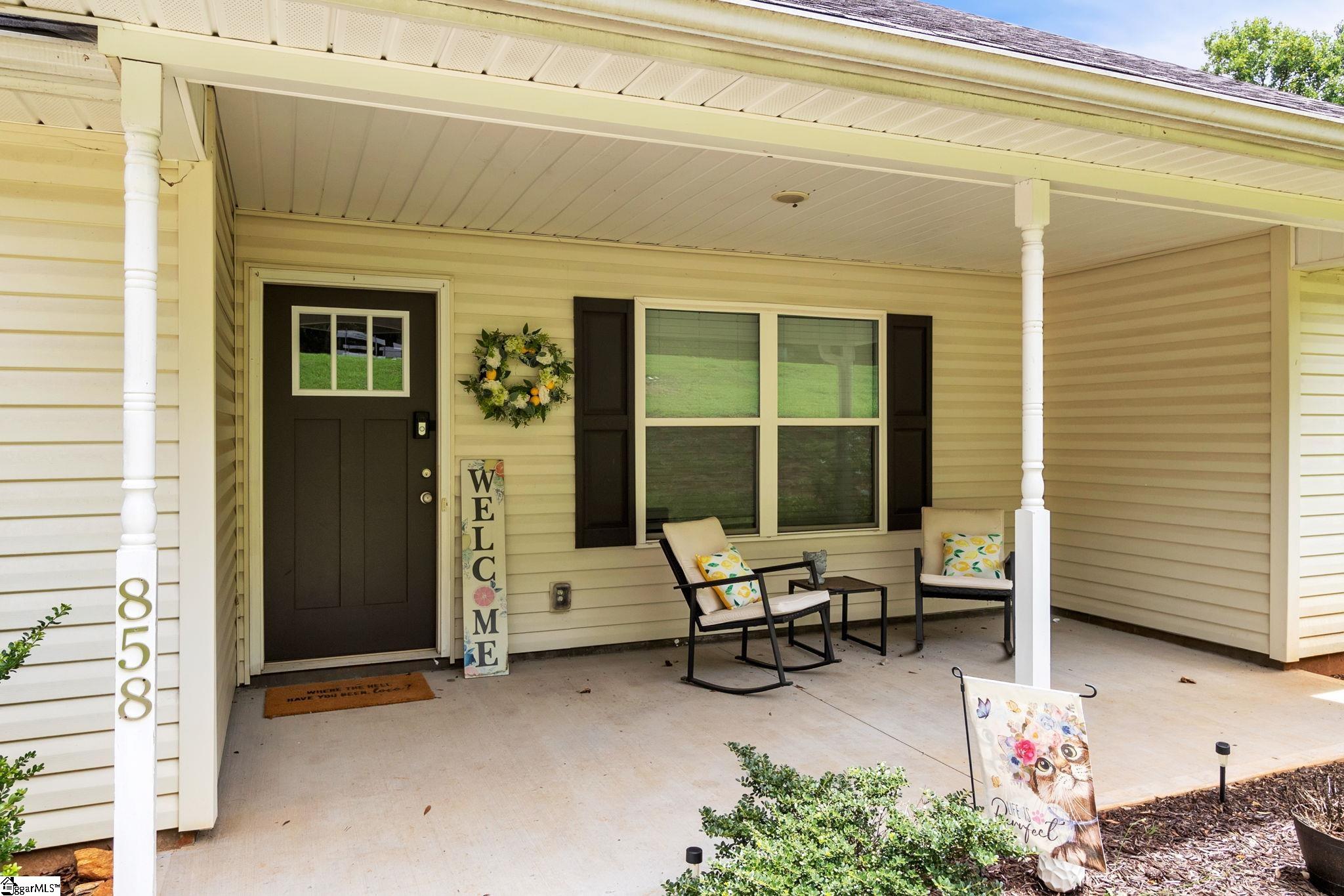 858 Hampton Road Lyman, SC 29365 - Photo 2 of 20