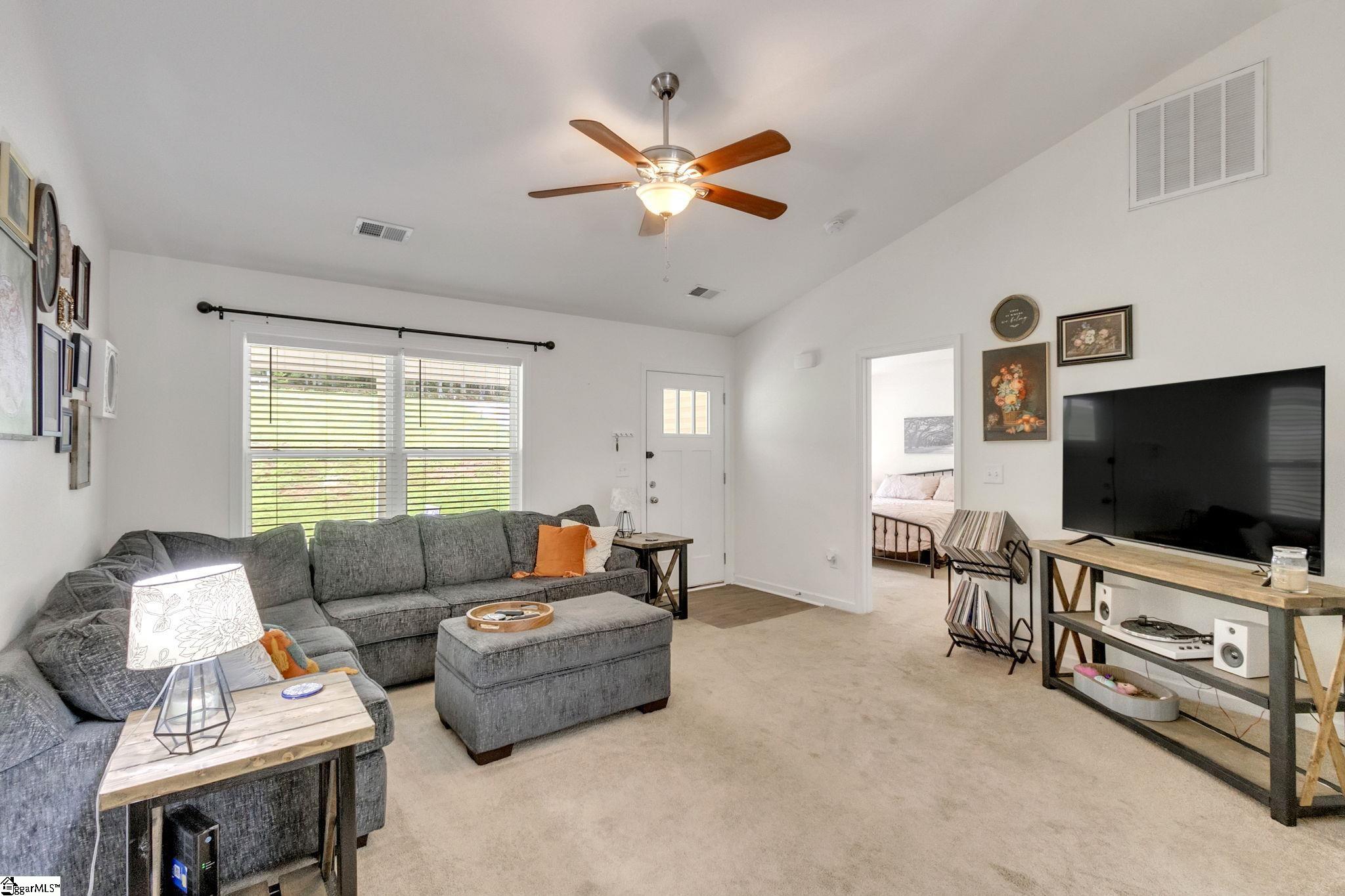 858 Hampton Road Lyman, SC 29365 - Photo 4 of 20