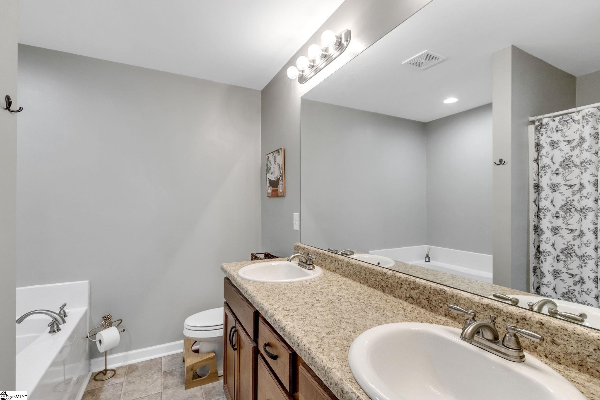 858 Hampton Road Lyman, SC 29365 - Photo 10 of 20