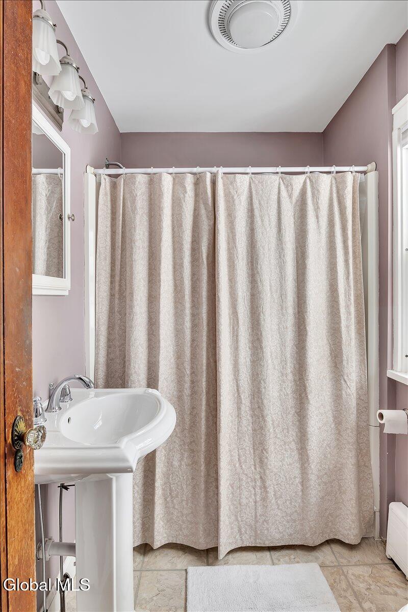 251 North Greenbush Road Troy, NY 12180 - Photo 16 of 28 19-P1649933