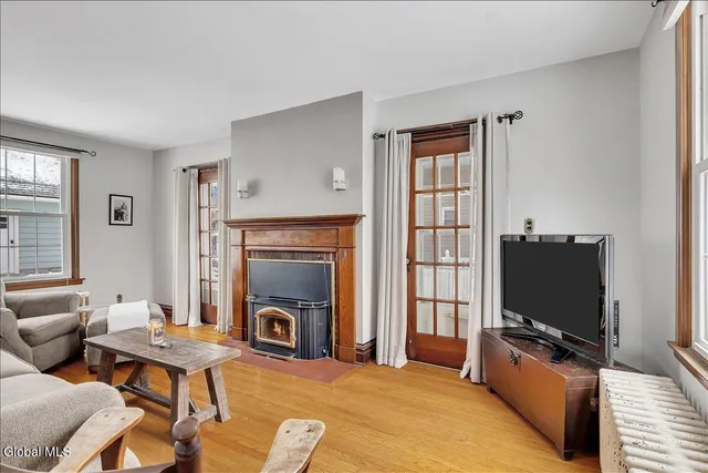 $324,900 | 251 North Greenbush Road, Troy, NY 12180