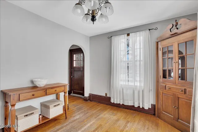 $324,900 | 251 North Greenbush Road, Troy, NY 12180